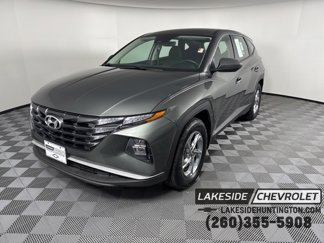 Used 2023 Hyundai Tucson SE image 1