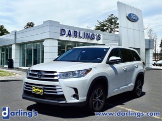 Used 2018 Toyota Highlander LE image 1