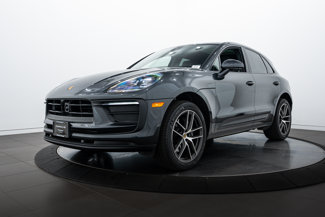 Certified 2025 Porsche Macan image 1