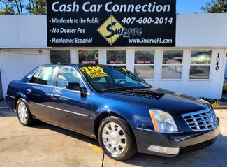 Used 2009 Cadillac DTS w/ Trunk Convenience Package image 1