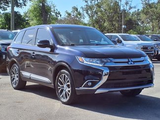 Used 2018 Mitsubishi Outlander SE image 1