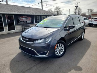 Used 2017 Chrysler Pacifica Touring-L image 1