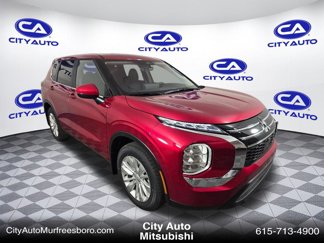 New 2025 Mitsubishi Outlander ES image 1