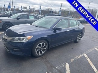Used 2017 Honda Accord EX image 1