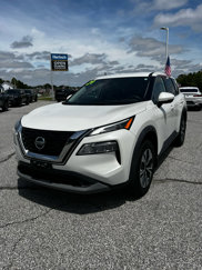 Used 2021 Nissan Rogue SV image 1