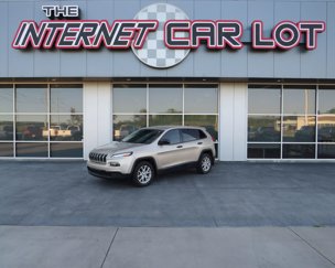 Used 2015 Jeep Cherokee Sport image 1