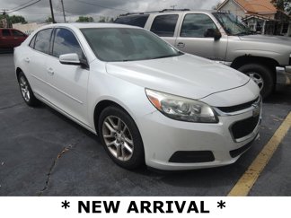Used 2015 Chevrolet Malibu LT image 1