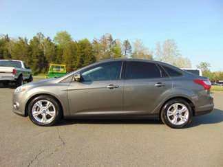Used 2014 Ford Focus SE image 1