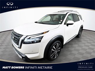 Used 2023 Nissan Pathfinder Platinum image 1