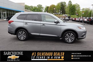Used 2019 Mitsubishi Outlander SE image 1