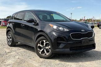 Used 2022 Kia Sportage LX image 1