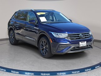 Used 2022 Volkswagen Tiguan SE image 1