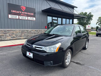 Used 2010 Ford Focus SE image 1