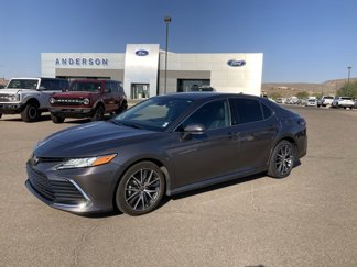Used 2021 Toyota Camry XLE image 1