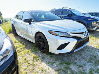 Used 2019 Toyota Camry XSE image 1