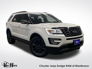 Used 2017 Ford Explorer XLT w/ XLT Technology Feature Bundle image 1