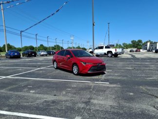 Used 2021 Toyota Corolla LE image 1