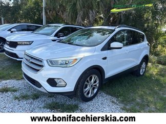 Used 2017 Ford Escape SE w/ Equipment Group 201A image 1