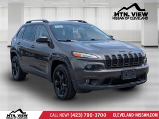 Used 2018 Jeep Cherokee Latitude w/ Altitude Package image 1