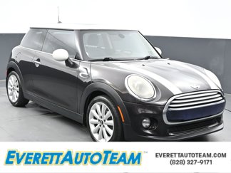 Used 2015 MINI Cooper 2-Door Hardtop image 1