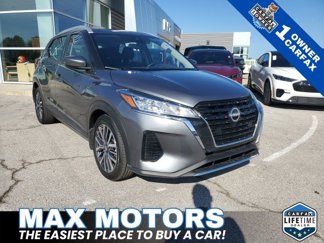 Used 2024 Nissan Kicks SV image 1