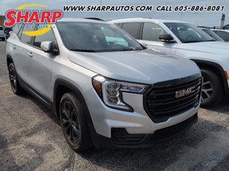 Used 2022 GMC Terrain SLE w/ Driver Convenience Package image 1