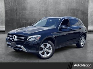 Used 2017 Mercedes-Benz GLC 300 4MATIC image 1
