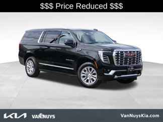 Used 2025 GMC Yukon XL Denali image 1