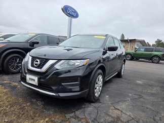 Used 2017 Nissan Rogue S image 1