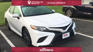 Certified 2018 Toyota Camry SE image 1