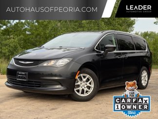 Used 2017 Chrysler Pacifica LX image 1
