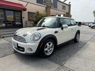 Used 2011 MINI Cooper Hardtop image 1