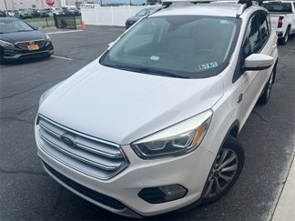 Used 2017 Ford Escape Titanium image 1