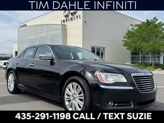 Used 2014 Chrysler 300 C image 1