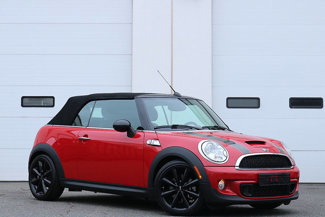 Used 2014 MINI Cooper S image 1