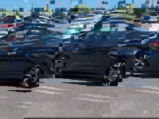 Used 2014 Hyundai Elantra Limited image 1