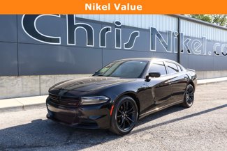 Used 2018 Dodge Charger SXT w/ Blacktop Package image 1