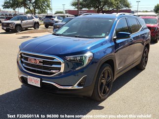 Used 2021 GMC Terrain SLT w/ Infotainment Package II image 1