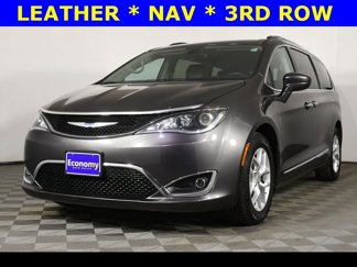 Used 2017 Chrysler Pacifica Touring-L Plus w/ Tire & Wheel Group image 1