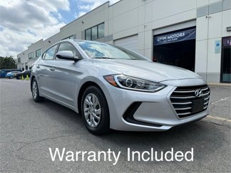 Used 2017 Hyundai Elantra SE image 1