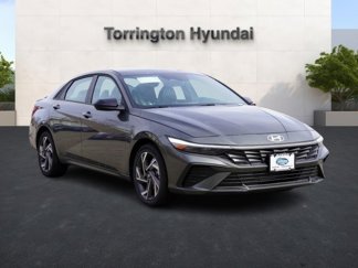 New 2025 Hyundai Elantra Sport image 1