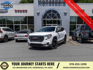 Used 2022 GMC Terrain AT4 image 1