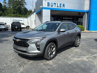 New 2025 Chevrolet Trax LT w/ Driver Confidence Package image 1