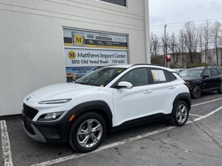 Used 2023 Hyundai Kona SEL image 1
