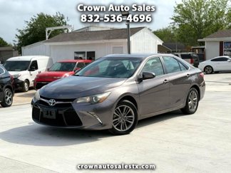 Used 2017 Toyota Camry LE image 1