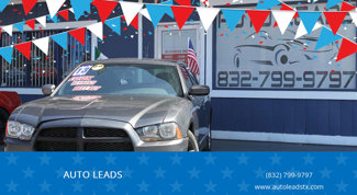 Used 2013 Dodge Charger SE image 1