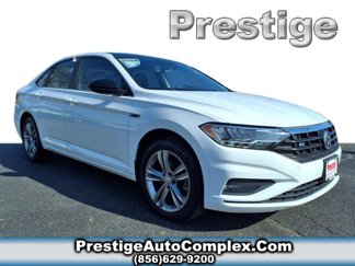 Used 2019 Volkswagen Jetta R-Line w/ R-Line Cold Weather Package image 1