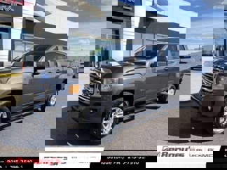 Used 2019 GMC Canyon SLE w/ SLE Convenience Package image 1