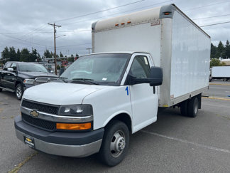 Used 2016 Chevrolet Express 3500 Extended image 1