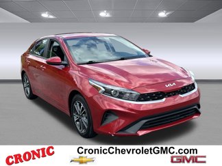 Used 2023 Kia Forte LXS image 1